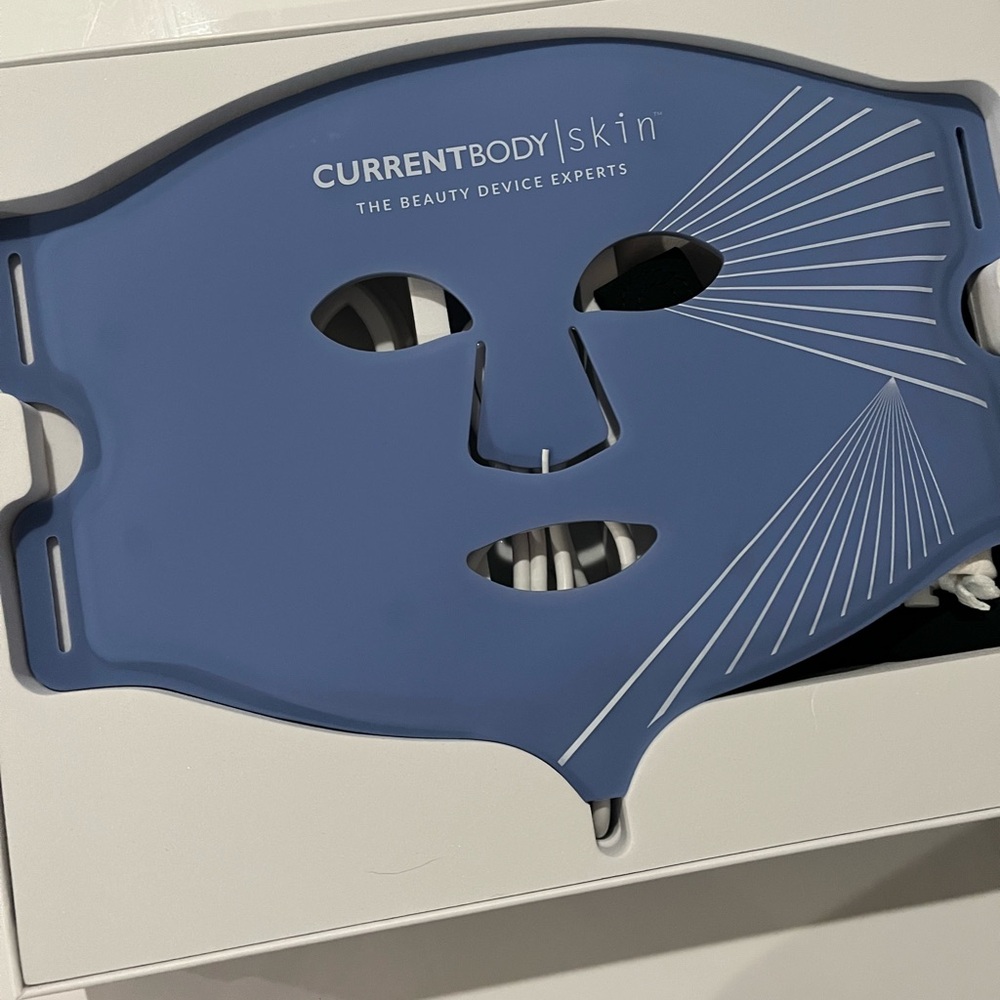 CurrentBody Skin Anti-Acne Blue and Red LED Light Face Mask